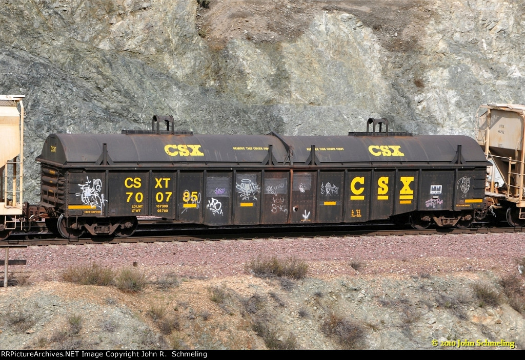 CSX 700785 at Blue Cut-Cajon Pass CA. 1/28/2010